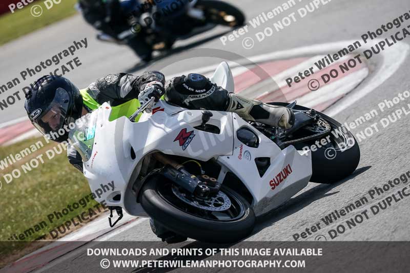 donington no limits trackday;donington park photographs;donington trackday photographs;no limits trackdays;peter wileman photography;trackday digital images;trackday photos